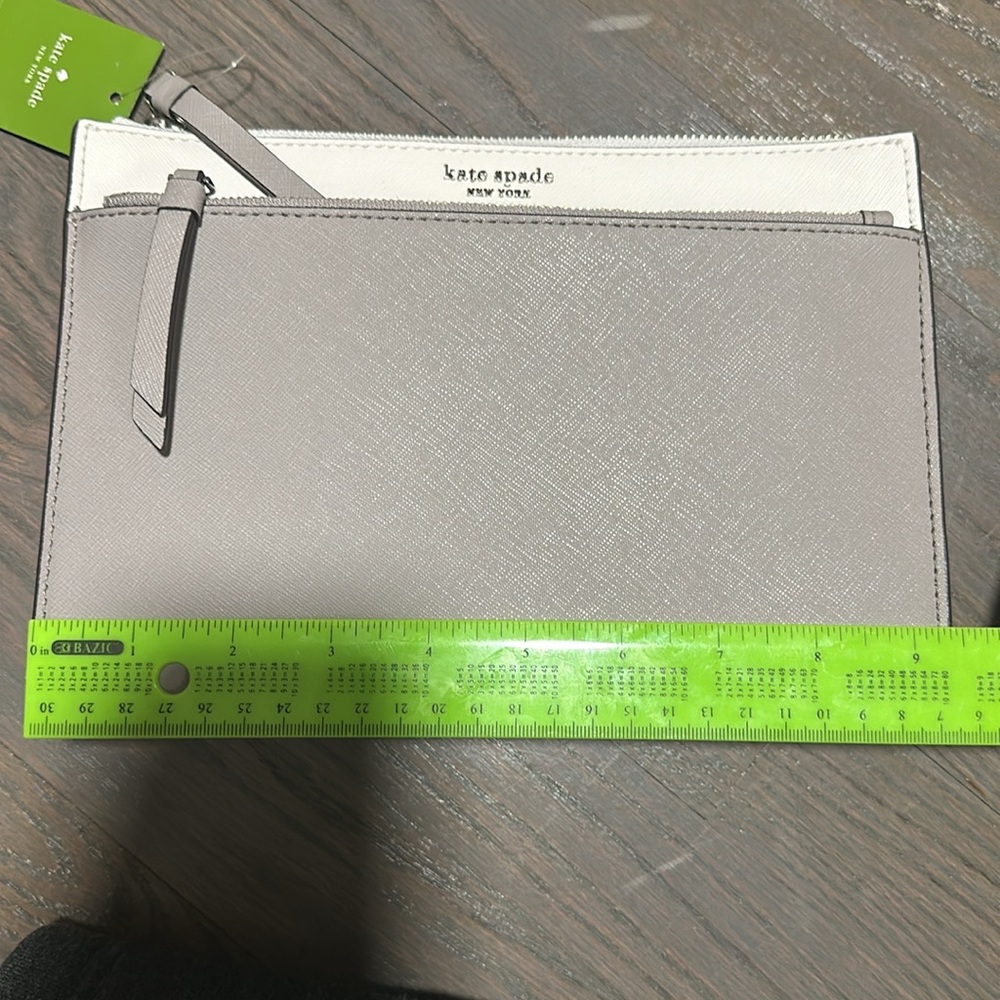 Kate Spade Cross Body 🎉 - Picture 7 of 9